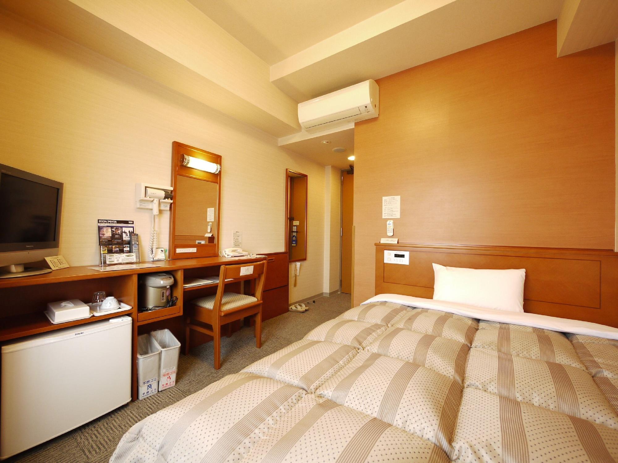 Hotel Route-Inn Chiryu -Kokudou 1 Gou- Екстер'єр фото